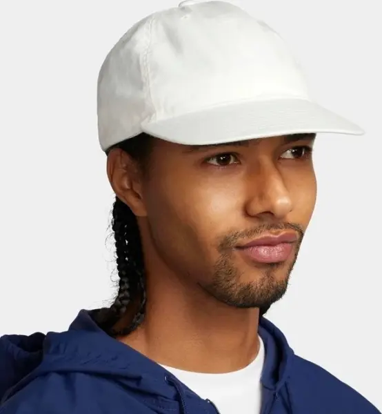 Кепка Nike CLUB UNSTRUCTURED FLAT-BILL CAP молочная FN4405-133