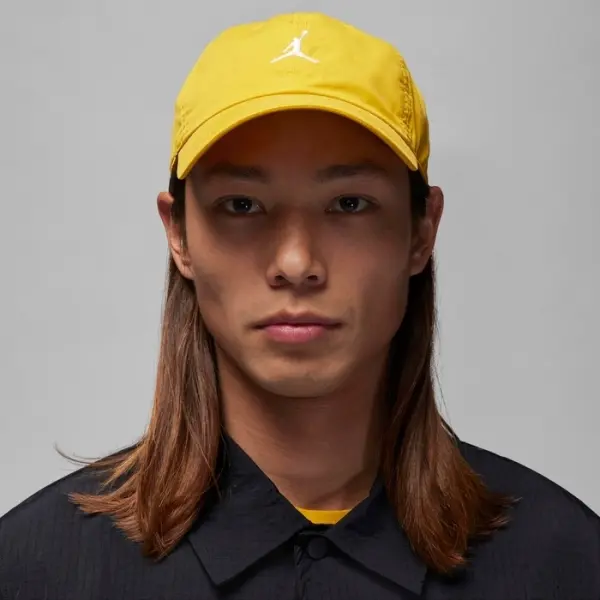 Кепка Nike JORDAN CLUB CAP ADJUSTABLE UNSTRUCTURED желтая FD5185-752