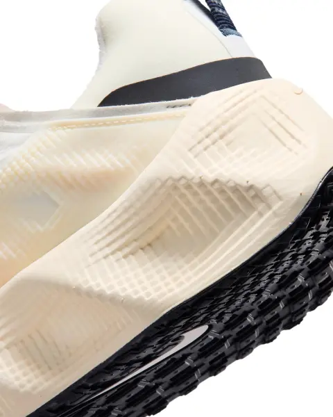Кроссовки Nike AVA ROVER бело-бежево-темно-синие DX4215-102