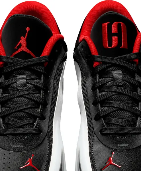 Кросівки баскетбольні жіночі Nike JORDAN HEIR SERIES 2 'BLOODLINE' чорно-біло-червоні IM4646-001