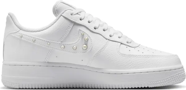 Кросівки жіночі Nike AIR FORCE 1 '07 білі IU7557-100