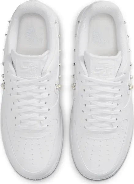 Кросівки жіночі Nike AIR FORCE 1 '07 білі IU7557-100