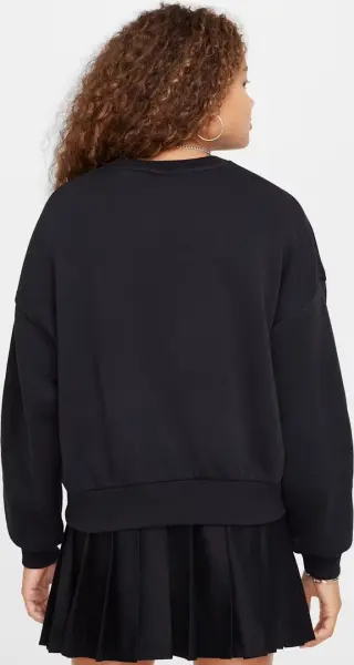 Свитшот подростковый Nike SPORTSWEAR CLUB FLEECE BOXY CREW-NECK черный FZ9244-010