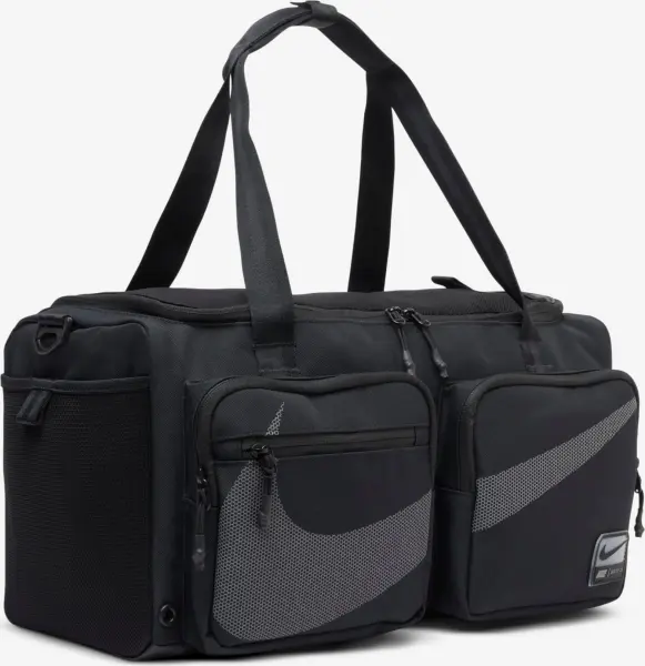 Сумка спортивная Nike UTILITY POWER 2.0 SMALL 31L черная HF0654-010