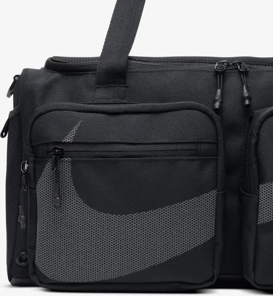 Сумка спортивная Nike UTILITY POWER 2.0 SMALL 31L черная HF0654-010