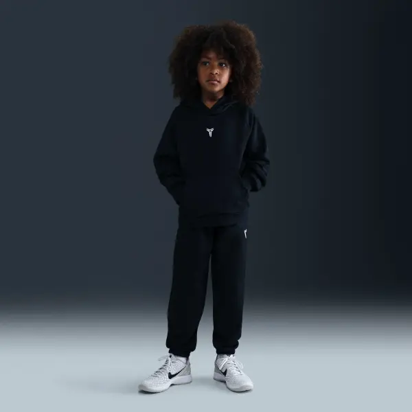 Худи подростковое Nike KOBE THERMA-FIT черно-белое HJ1028-010