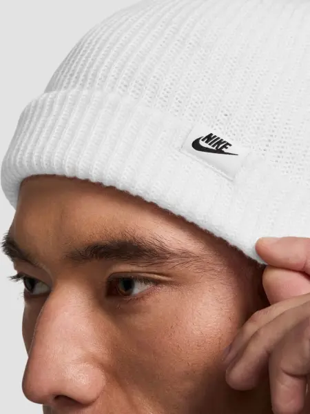 Шапка Nike TERRA FUTURA365 SHORT-CUFF BEANIE біла HF0176-100