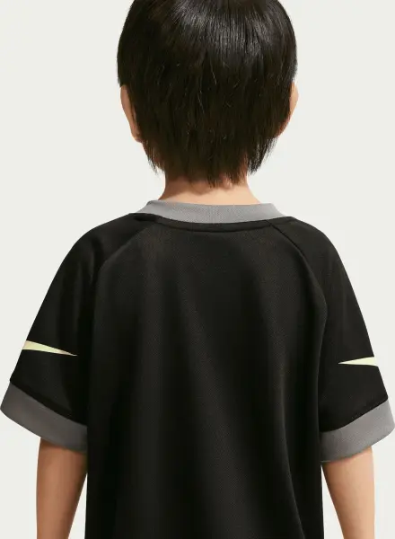 Комплект літній дитячий Nike DRI-FIT SWOOSH LOVE чорно-сіро-лаймовий 86N944-023