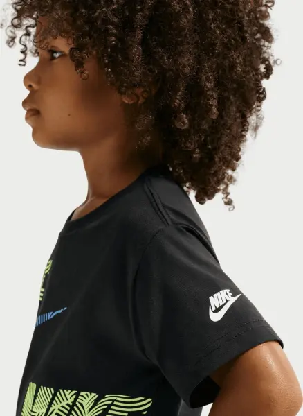 Комплект літній дитячий Nike SPORTSWEAR IN THE ZONE RELAXED JERSEY чорно-лаймово-блакитний 86N737-023