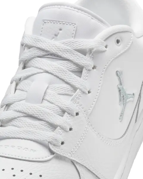 Кроссовки Nike JORDAN COURT CONNECT LOW белые IQ5698-100
