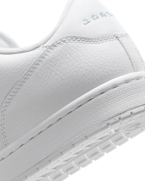 Кроссовки Nike JORDAN COURT CONNECT LOW белые IQ5698-100