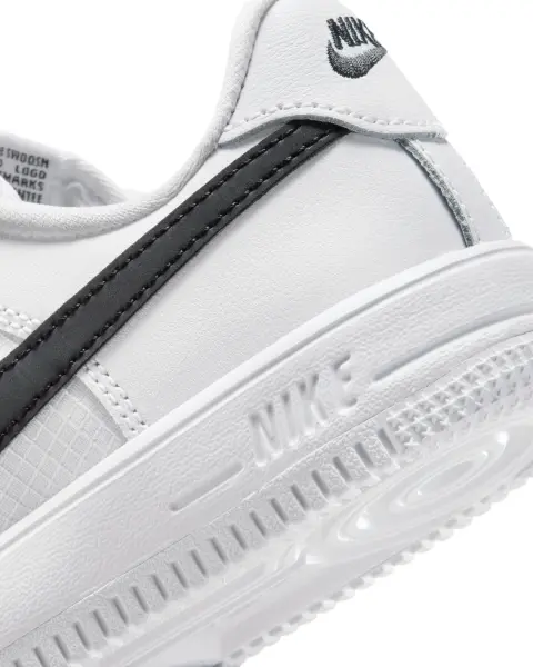Кросівки дитячі Nike FORCE 1 LOW TECH (PS) біло-чорні IR3995-100