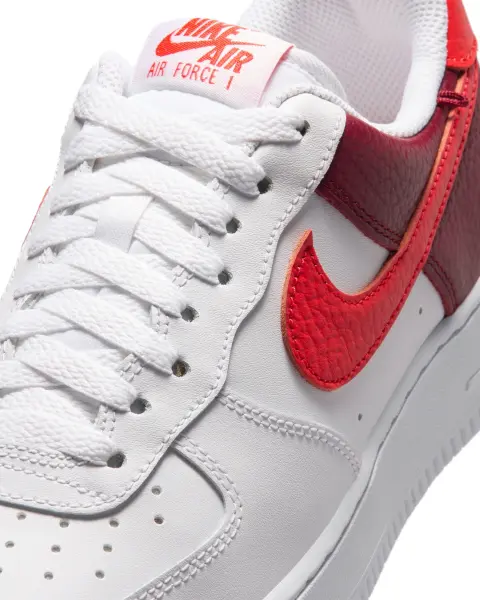 Кросівки жіночі Nike AIR FORCE 1'07 біло-бордово-червоні IR0872-101