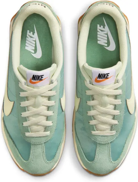 Кросівки жіночі Nike PACIFIC зелено-кремові HM4771-001