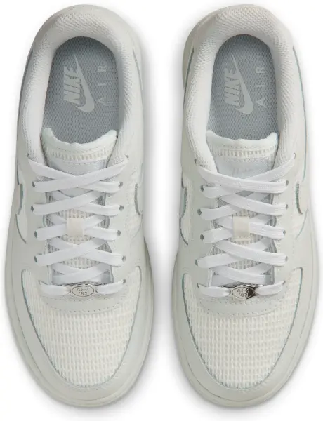 Кросівки підліткові Nike AIR FORCE 1 LV8 2 (GS) білі IO9736-100