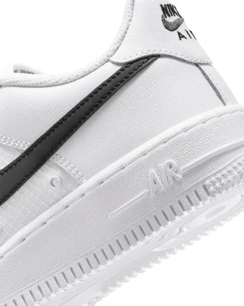 Кросівки підліткові Nike AIR FORCE 1 TECH (GS) біло-чорні IR3992-100