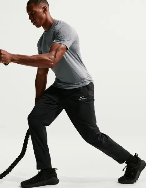 Спортивні штани Nike PRO OCTA THERMA-FIT ADV чорні HV3803-010