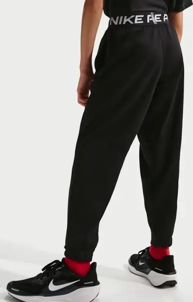 Спортивный костюм подростковый Nike PRO DRI-FIT FLEECE черный IF1723-010__IF1725-010