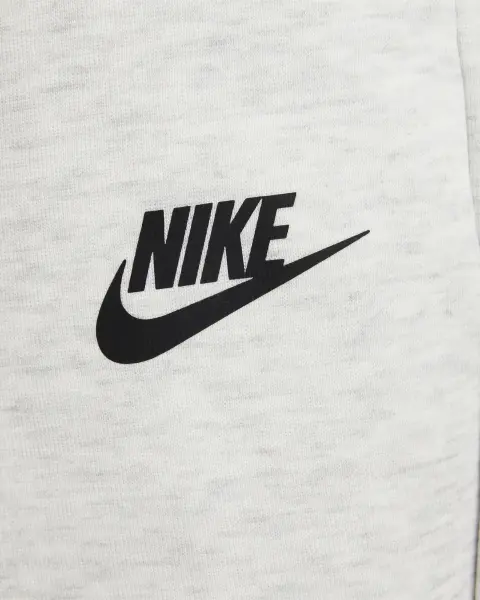 Спортивний костюм підлітковий Nike SPORTSWEAR TECH FLEECE світло-сірий HV8695-013__HV8698-013