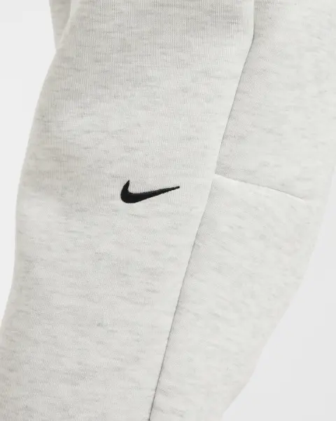 Спортивний костюм підлітковий Nike SPORTSWEAR TECH FLEECE світло-сірий HV8695-013__HV8698-013