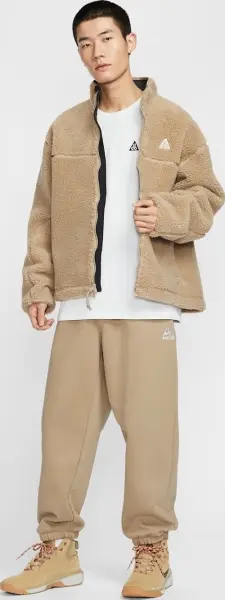 Футболка Nike ACG MAX90 белая HJ0798-121