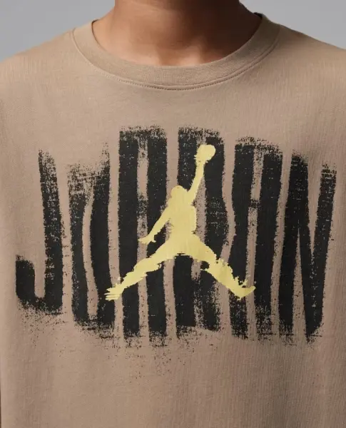 Футболка подростковая Nike JORDAN DISTRESSED светло-коричневая 95F854-X1T