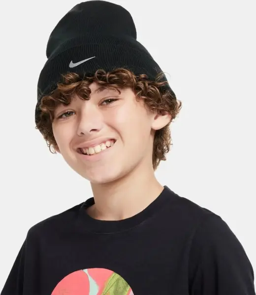 Шапка підліткова Nike PEAK BEANIE чорна HF6631-010