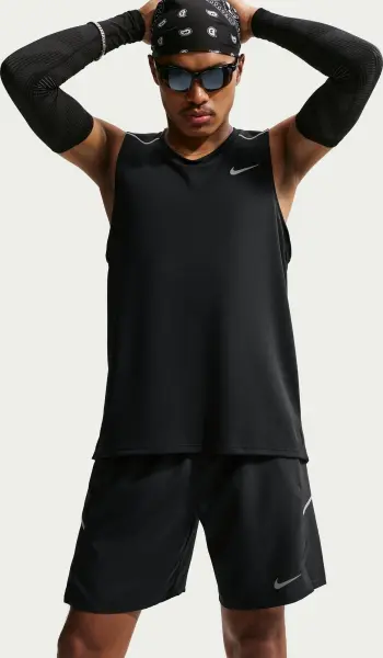 Шорти для бігу Nike MILER DRI-FIT 18CM BRIEFS-LINED чорні IF2070-010