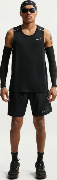 Шорти для бігу Nike MILER DRI-FIT 18CM BRIEFS-LINED чорні IF2070-010