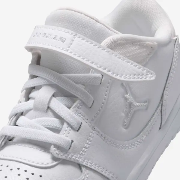 Кросівки дитячі Nike JORDAN COURT CONNECT LOW (PS) білі IQ6046-100