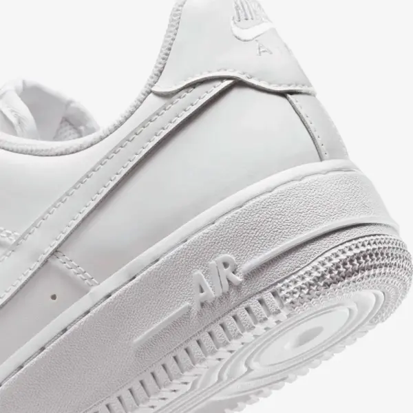 Кросівки жіночі Nike AIR FORCE 1 '07 білі IR5450-100