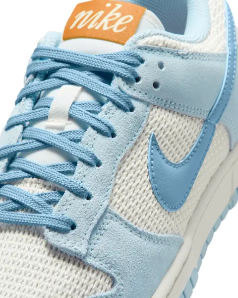 Кросівки жіночі Nike DUNK LOW SE блакитно-молочні IH2479-100