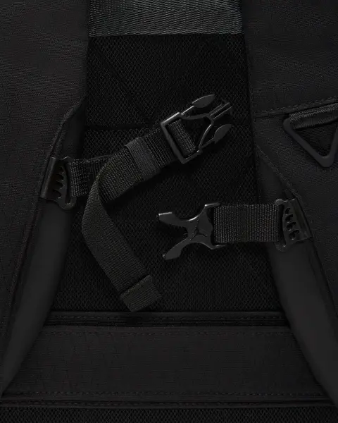 Рюкзак Nike JORDAN COLLECTORS DAYPACK 40.6L чорний MA9176-023