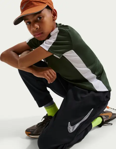 Спортивні штани підліткові Nike MULTI чорні IF2429-010