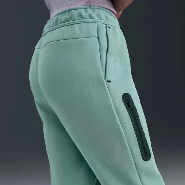 Спортивный костюм подростковый Nike SPORTSWEAR TECH FLEECE бирюзовый HV8695-017__HV8698-017