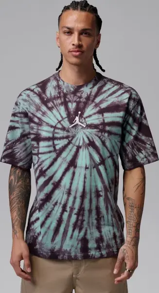Футболка Nike JORDAN BROOKLYN TIE-DYE FESTIVAL зелено-фиолетовая IF3150-342
