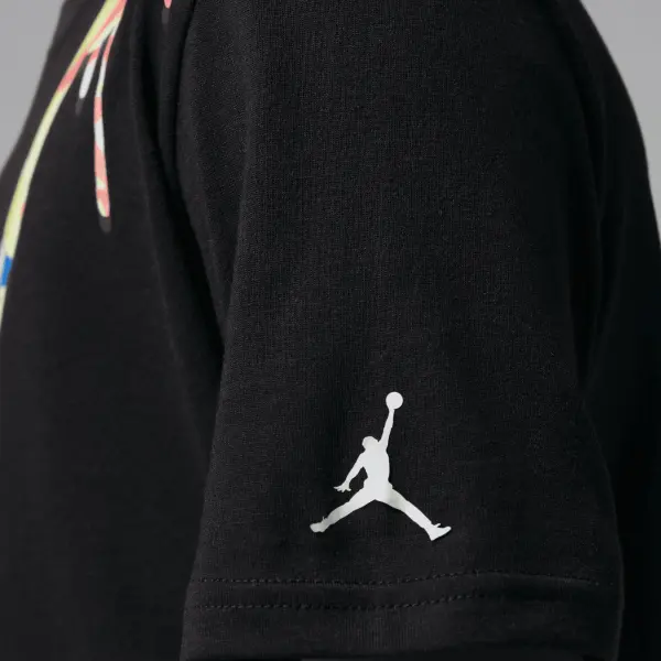 Футболка подростковая Nike JORDAN SUPER SPLASH PAINT SPILL JUMPMAN черная 95F896-023