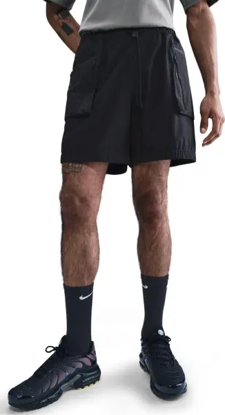 Шорты Nike TECH SUPER-LIGHTWEIGHT черные HJ2946-010