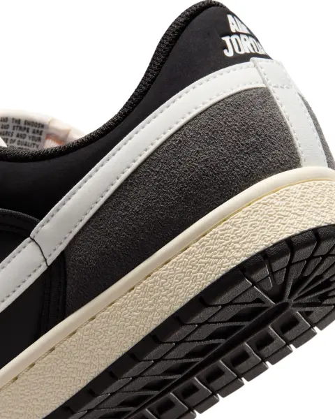 Кросівки Nike AIR JORDAN SKYLINE LOW LE чорно-біло-бежеві IQ6425-001