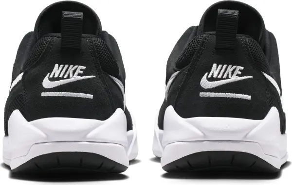 Кроссовки Nike JORDAN CMFT ERA черно-белые HJ6777-007