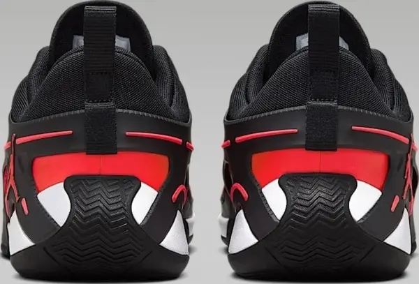 Кроссовки баскетбольные Nike JORDAN HEIR SERIES черно-красно-белые FQ3858-006