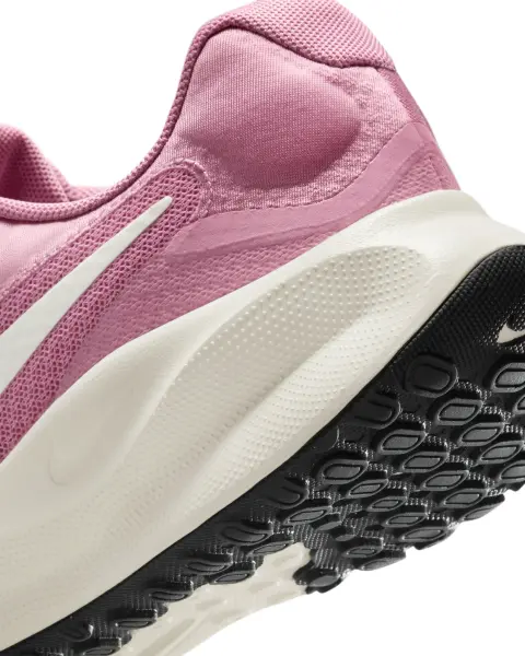 Кроссовки беговые женские Nike REVOLUTION 7 розово-белые FB2208-604