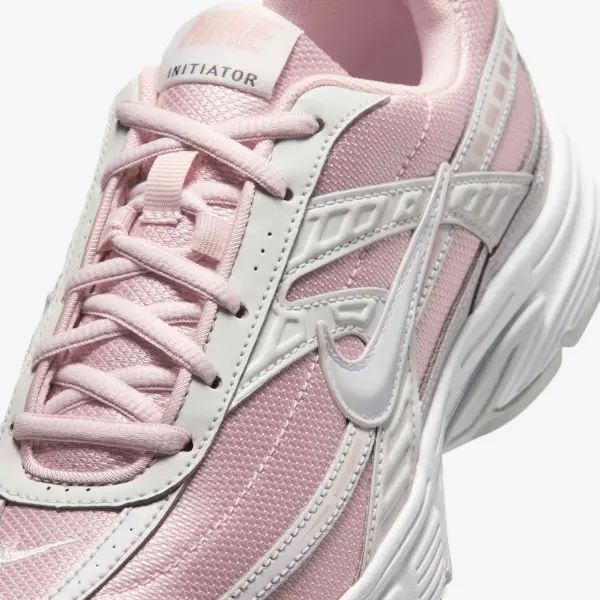 Кроссовки женские Nike INITIATOR светло-розово-серые 394053-601