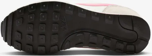 Кросівки жіночі Nike MD RUNNER 2 бежево-рожеві 749869-106