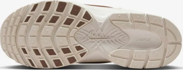 Кросівки жіночі Nike V5 RNR бежево-коричневі IQ7577-121