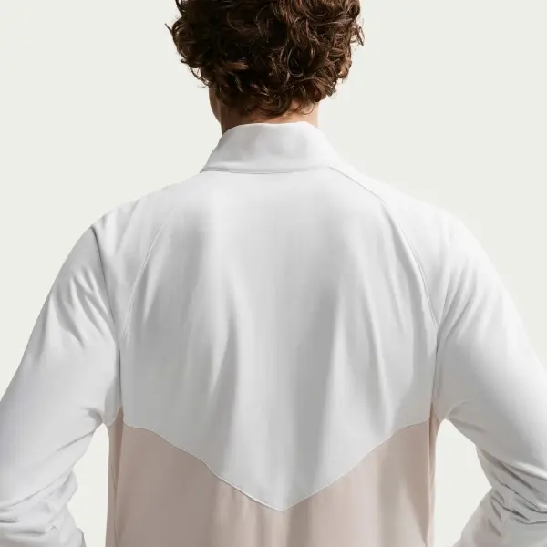 Спортивний костюм Nike WINDRUNNER бежево-білий IF1623-104