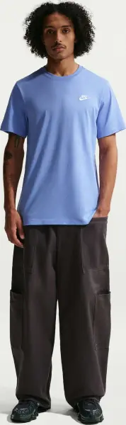 Футболка Nike SPORTSWEAR CLUB блакитна AR4997-494