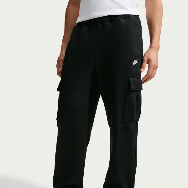 Спортивные штаны Nike CLUB FLEECE OPEN-HEM CARGO черные IO3711-010