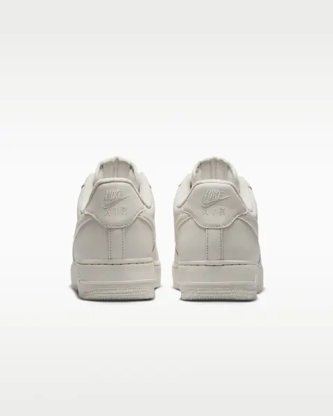 Кросівки Nike AIR FORCE 1 '07 молочно-срібні IH1698-003