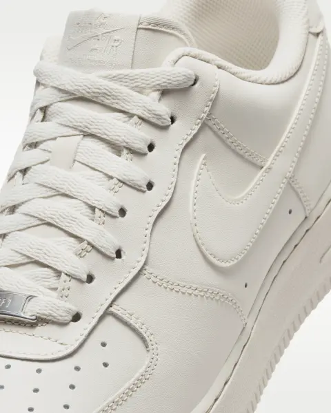 Кросівки Nike AIR FORCE 1 '07 молочно-срібні IH1698-003